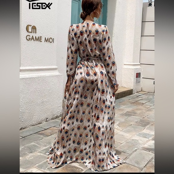 Long Sleeves Cream Peacock Feathers Plunging Neck High Slit Dress Sz Large NWT - Picture 2 of 9